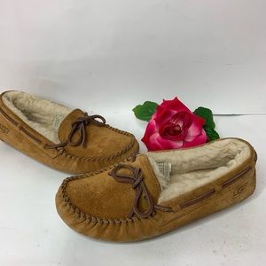 womens house shoes moccasins